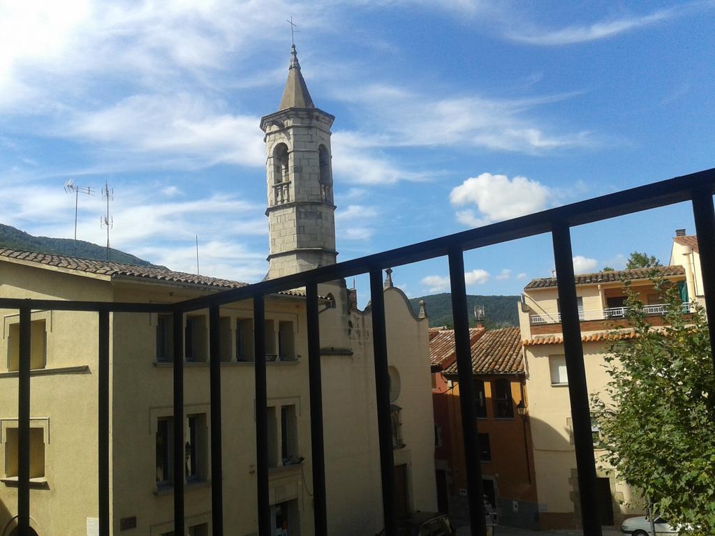 Apartamentos Fonda Finet Sant Feliu De Pallerols Room photo